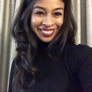 Meet your Posher, Carina